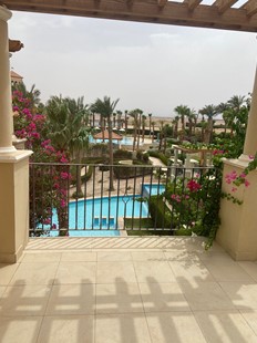 Moderní penthouse s 1 ložnicí a střešní terasou na verandě , Hurghada, Egypt